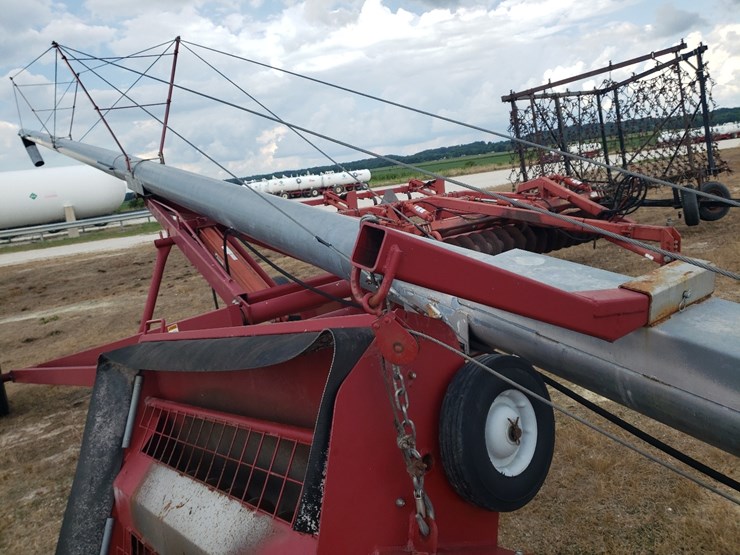 2008-mayrath-auger---10"-x-72'-swingway-image-5