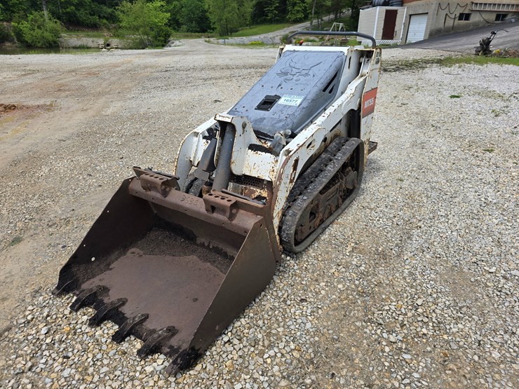 #16577-•-2016-bobcat-mt55-mini-skid-steer-image-1