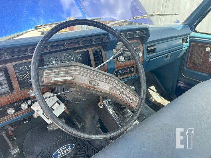 1984-ford-f350-image-8