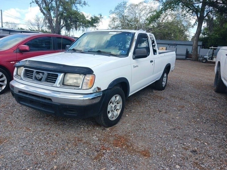 1998-nissan-frontier-image-2
