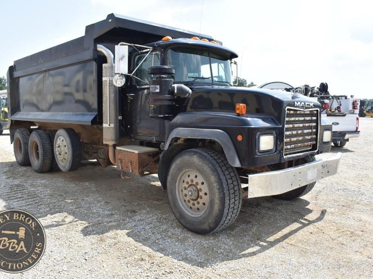 1996-mack-rd688s-image-26