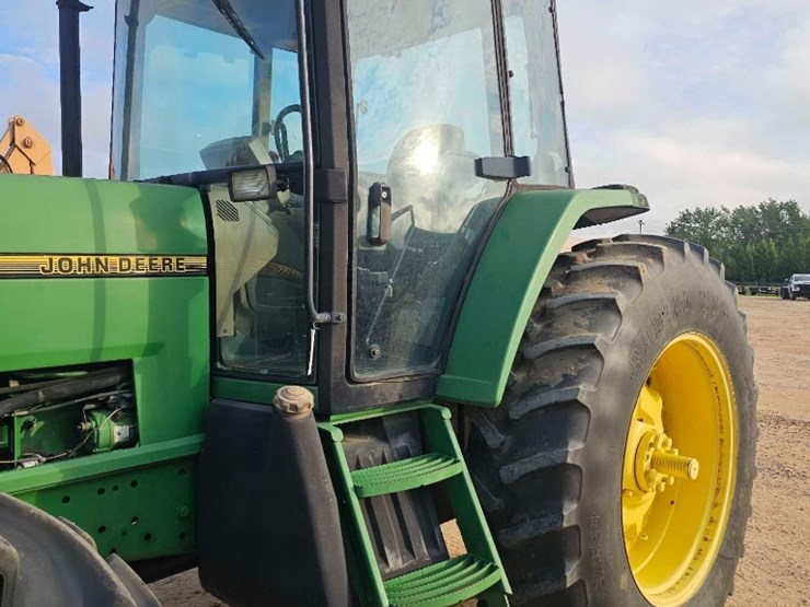 john-deere-7200-image-9