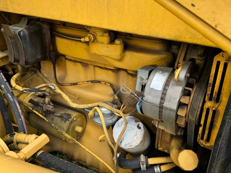 john-deere-back-hoe-image-10