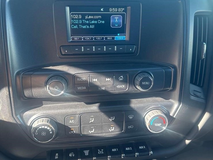 2023-chevrolet-silverado-6500hd-image-8