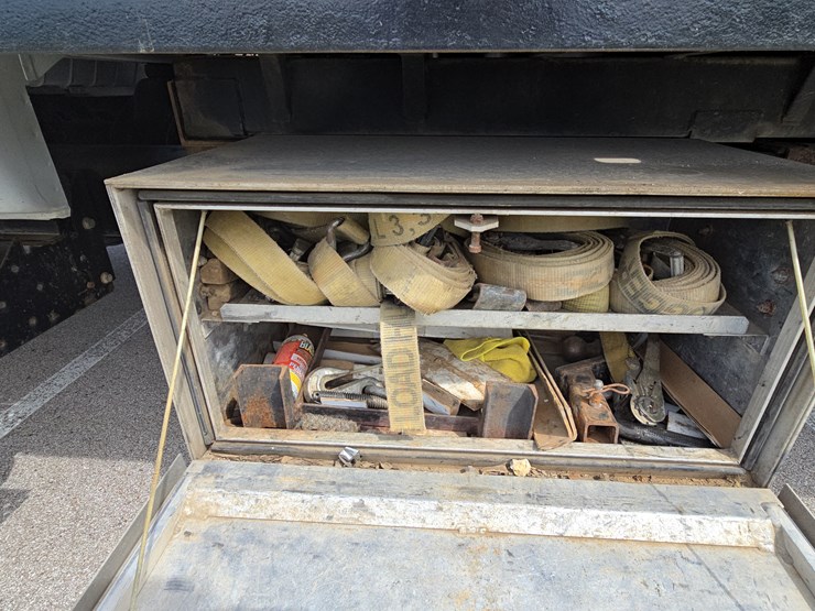 2004-ford-f650-image-142