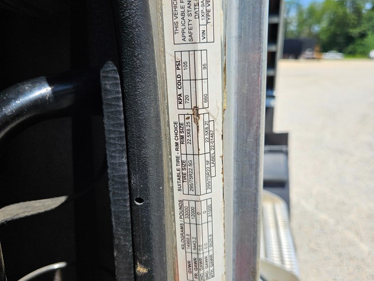 2012-peterbilt-382-image-78