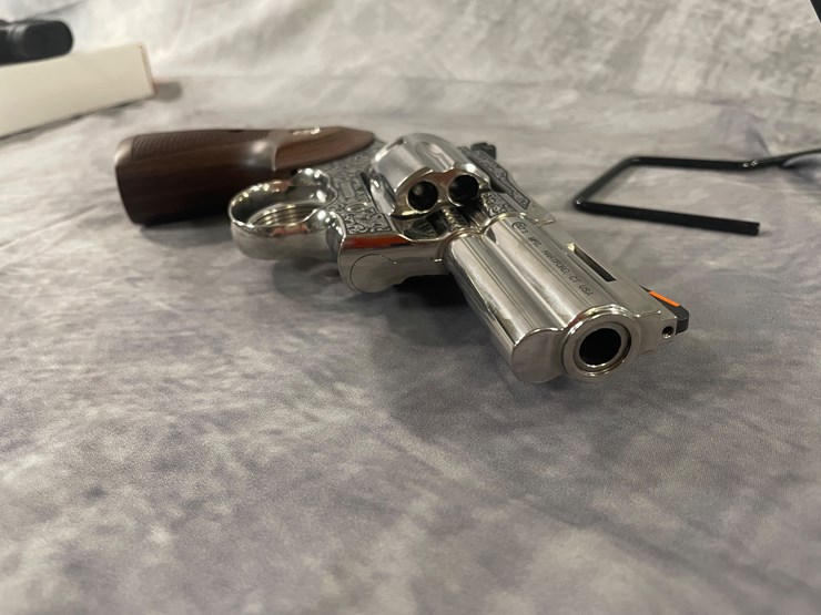#4355-•-colt-python-357-mag-revolver,-sn:-py360055-image-4