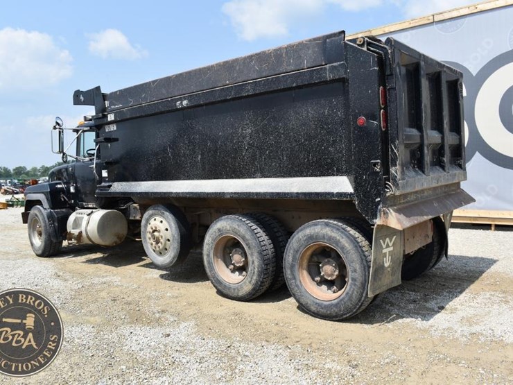 1996-mack-rd688s-image-12