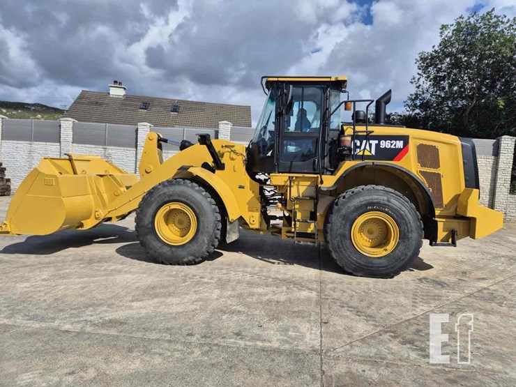 2020-caterpillar-962m-image-3