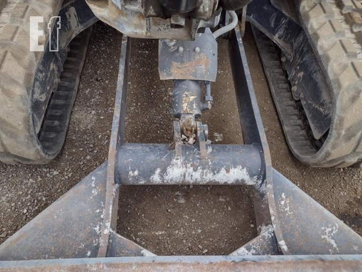 2019-kubota-u55-4-image-21