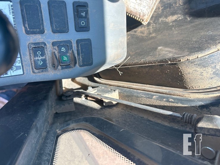 2021-bobcat-e85-image-34