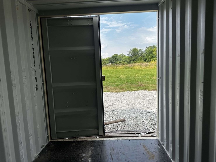 40-ft-shipping-container-image-11