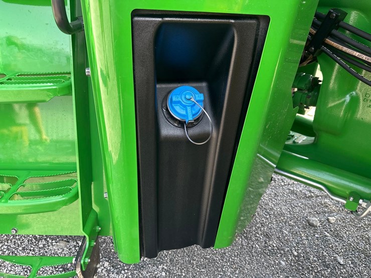 2022-john-deere-9r-390-image-18