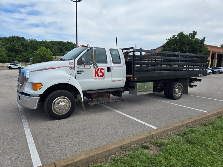 2004-ford-f650-image-5