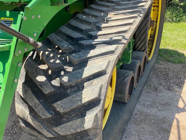 2013-john-deere-8360rt-image-19