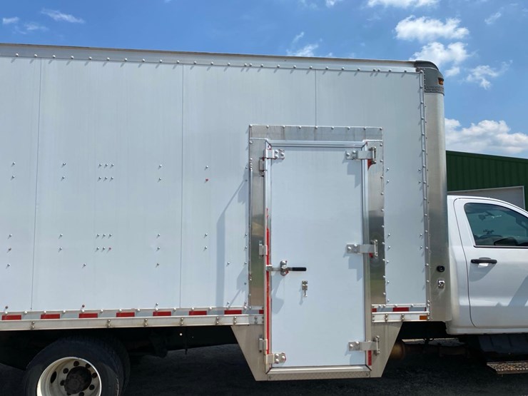 2019-chevrolet-6500-image-18