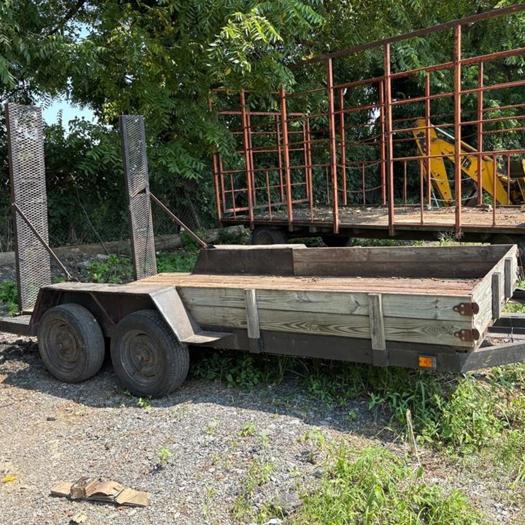 Flatbed Trailer w/Title