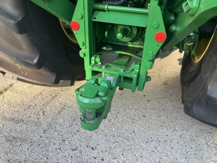2023-john-deere-8r-410-image-18