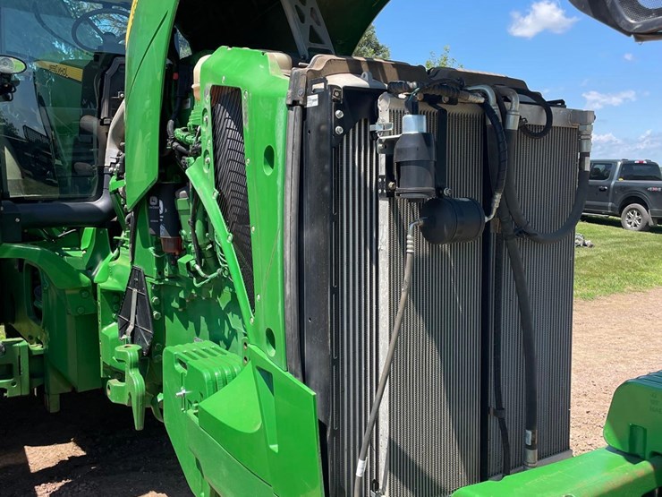 2013-john-deere-8360rt-image-41