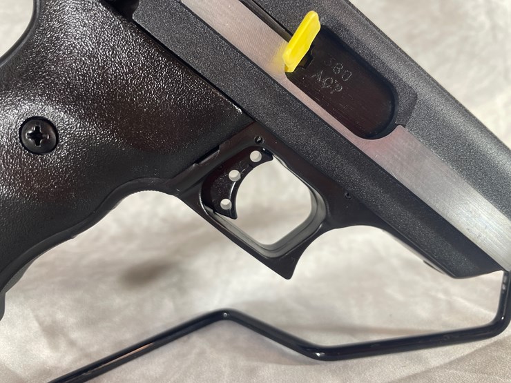 #4374-•-hi-point-cf380-380-auto-pistol,-sn:-p8204504-image-9