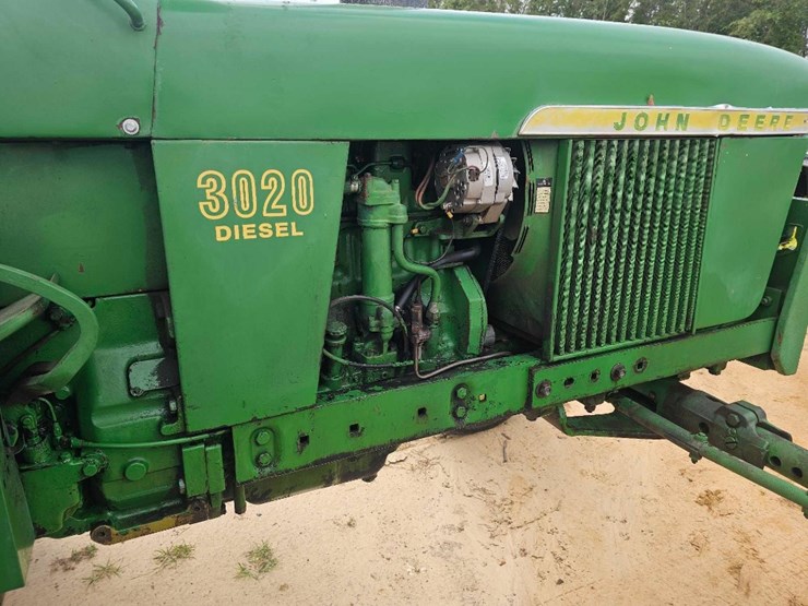 1970-john-deere-3020-image-6