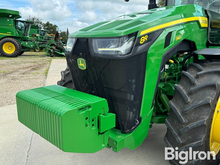 2023-john-deere-8r-340-image-11