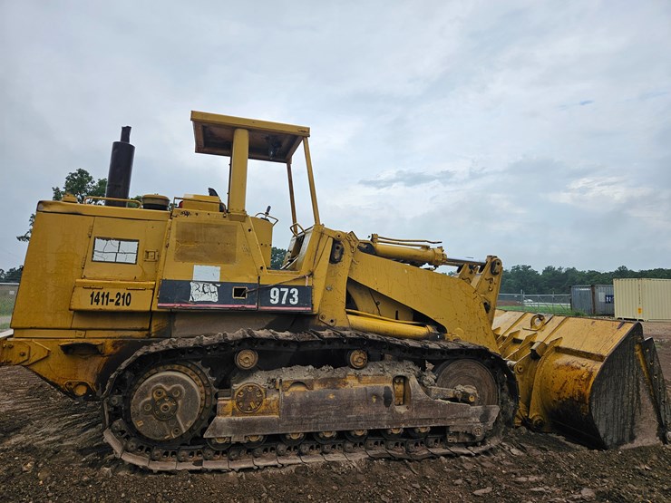 1984-caterpillar-973-image-14