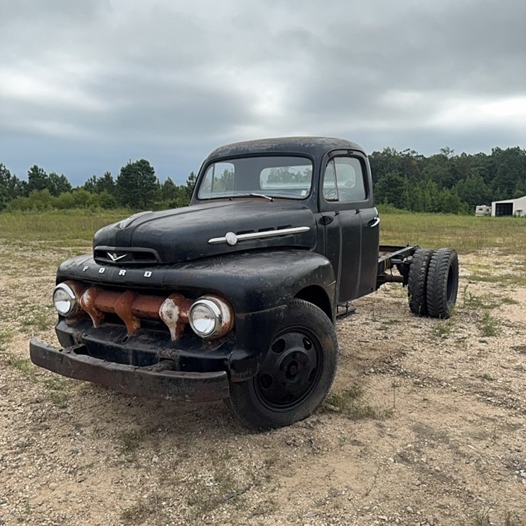 1951 FORD F5