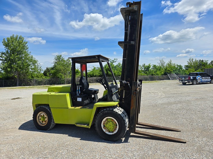 #16610-•-clark-c500y165d-diesel-forklift-image-31