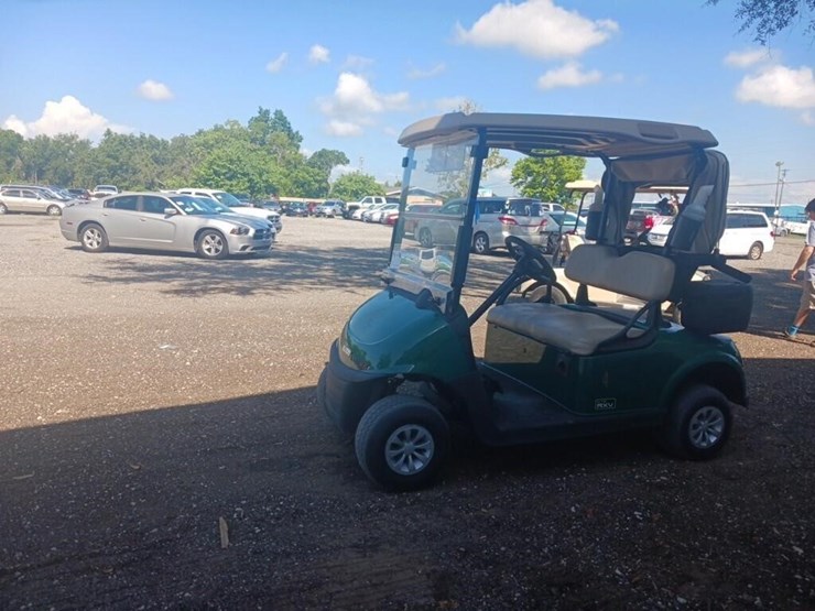 2020-elec-golfcart-runs/moves-w/charger-image-3