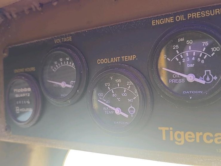 2004-tigercat-240b-image-97