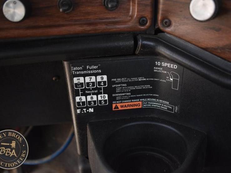 1999-freightliner-fld112-image-69
