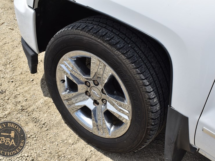 2017-chevrolet-silverado-1500-image-23
