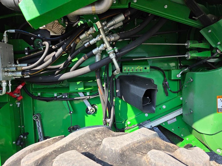 2015-john-deere-s680-image-20