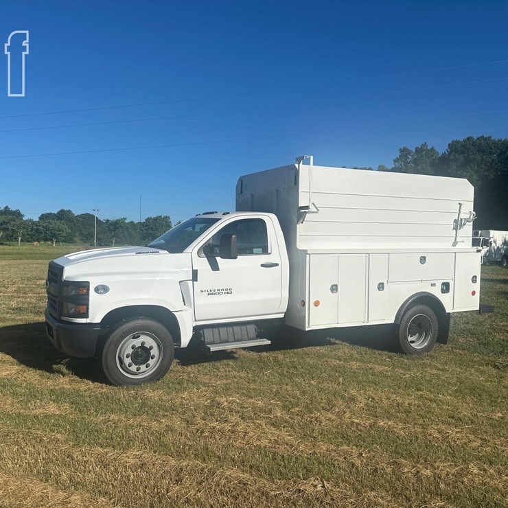 2023 CHEVROLET SILVERADO 6500HD