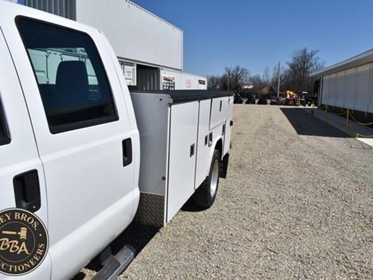 2016-ford-f550-sd-image-31