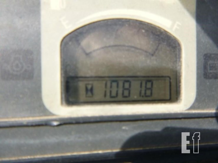 2021-deere-26g-image-6