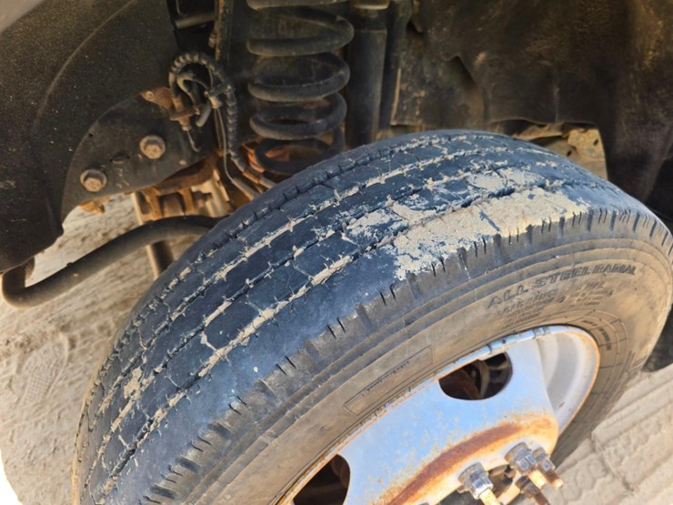 2017-ford-f550-image-45