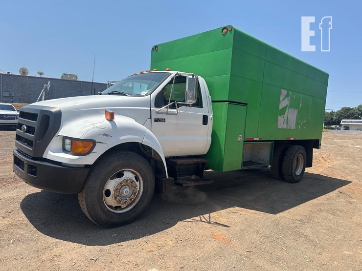 2006-ford-f750-sd-image-1