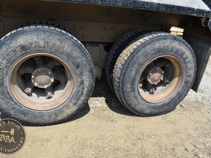 1996-mack-rd688s-image-39
