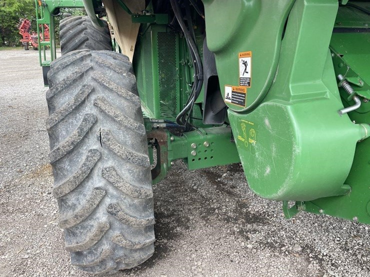 2010-john-deere-2010-image-34