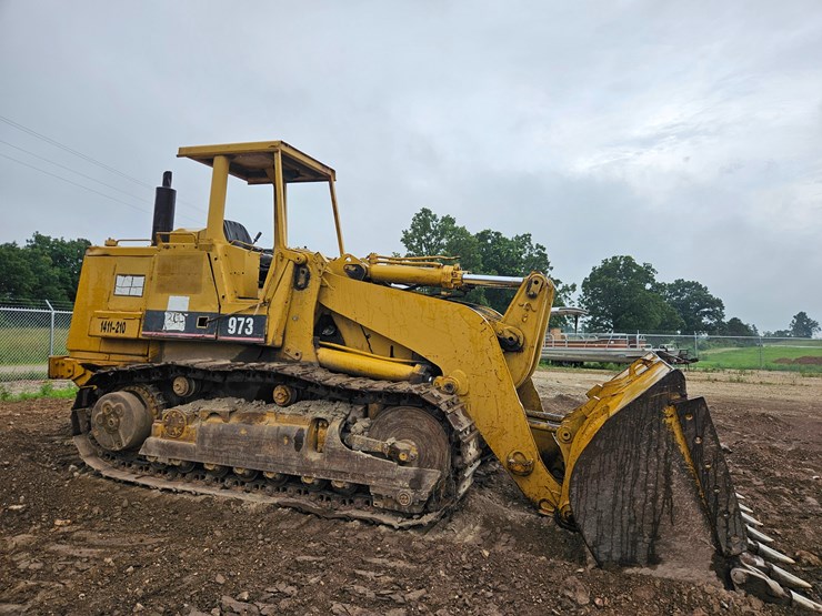 1984-caterpillar-973-image-16