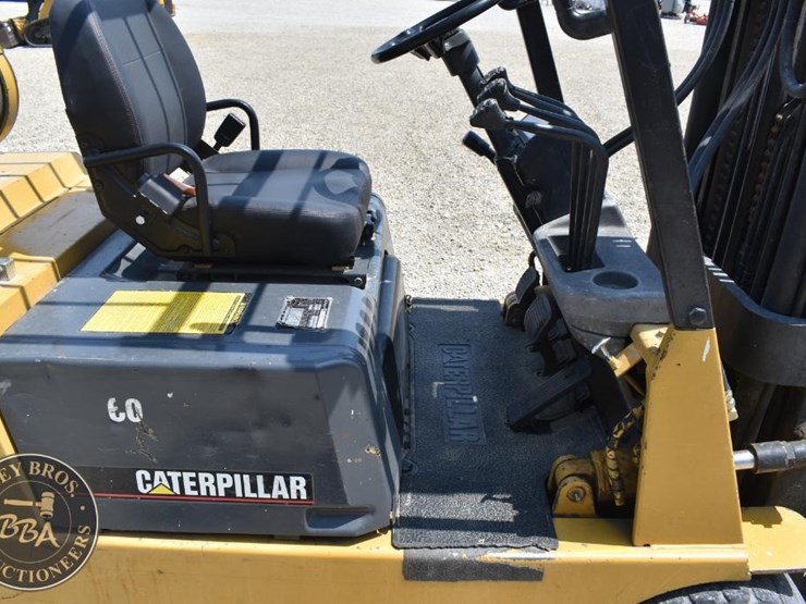 1996-caterpillar-gc30-image-25