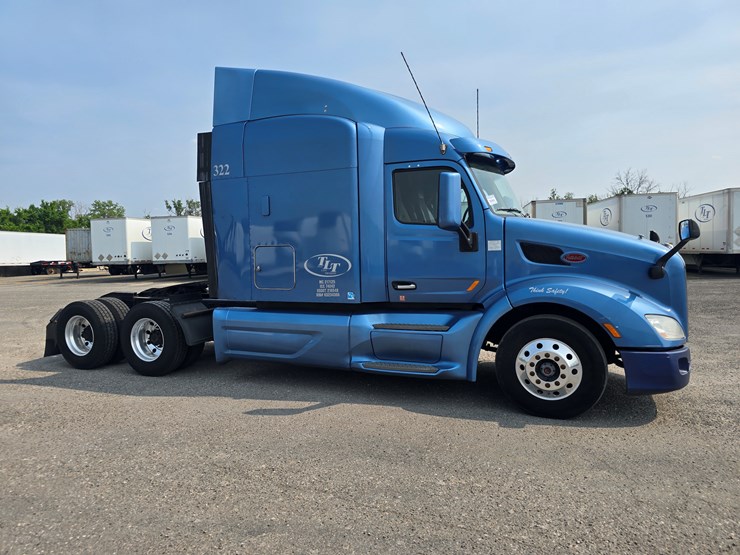 2019-peterbilt-579-image-34