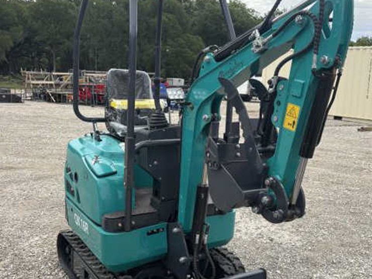 #106-•-cfg-industrial-mini-excavator-w/-hydraulic-thumb-image-2