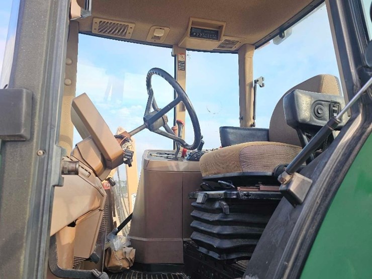 john-deere-7200-image-10