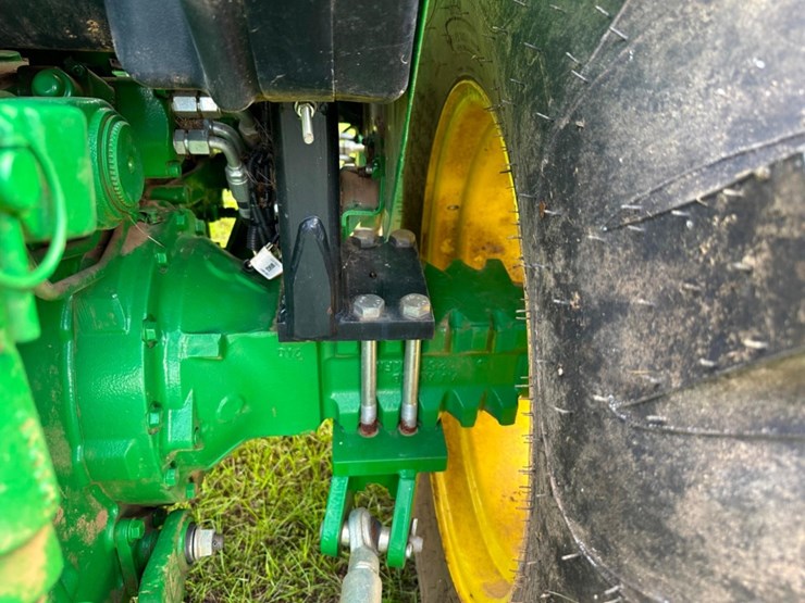 2021-john-deere-5045e-image-10