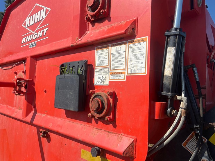 2016-kuhn-knight-ra142-image-6