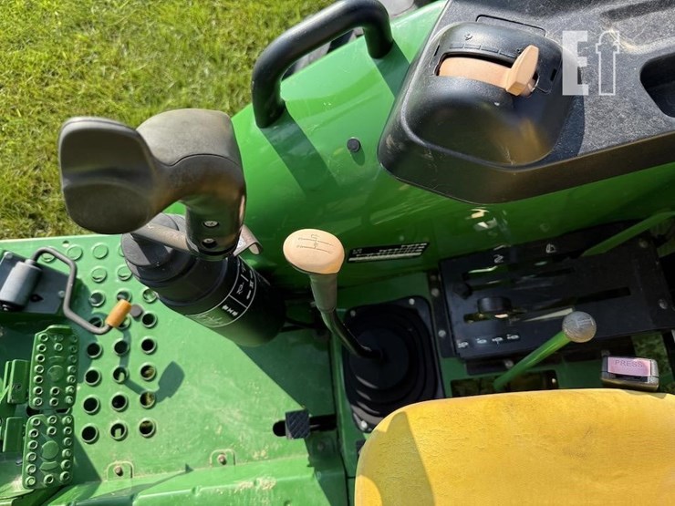 john-deere-5045e-image-12