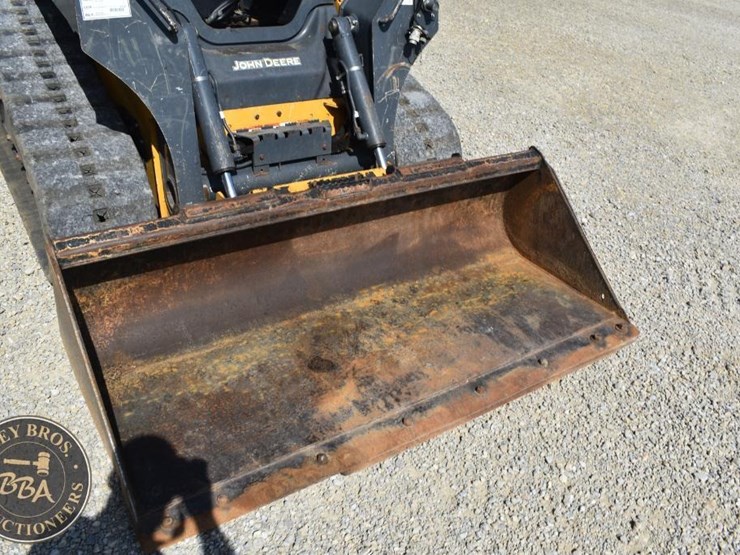 2019-deere-325g-image-29